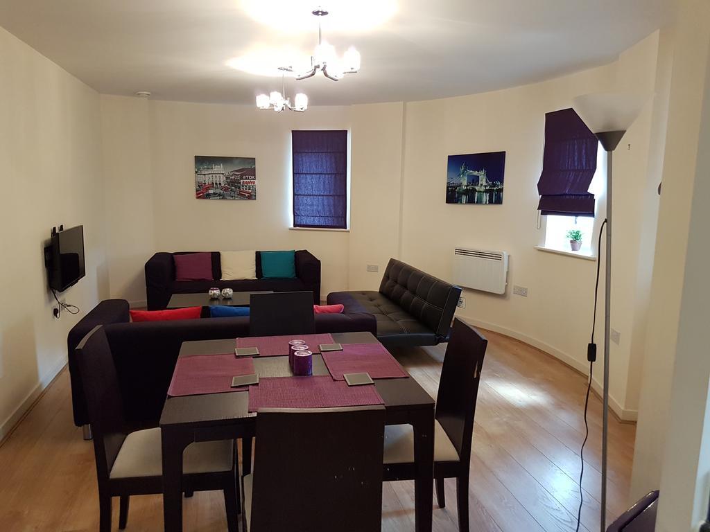 Two Bedrooms, Two Bath, Up To 3 Beds 1 Sofa - Slough Windsor Legoland Ngoại thất bức ảnh